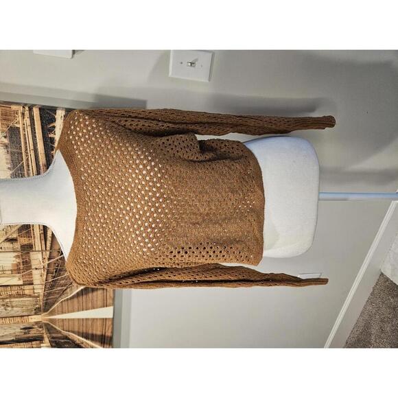 Express Cropped Knit Sweater - Perfect for Layering - Picture 1 of 8